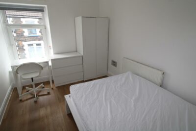 house for rent queen street