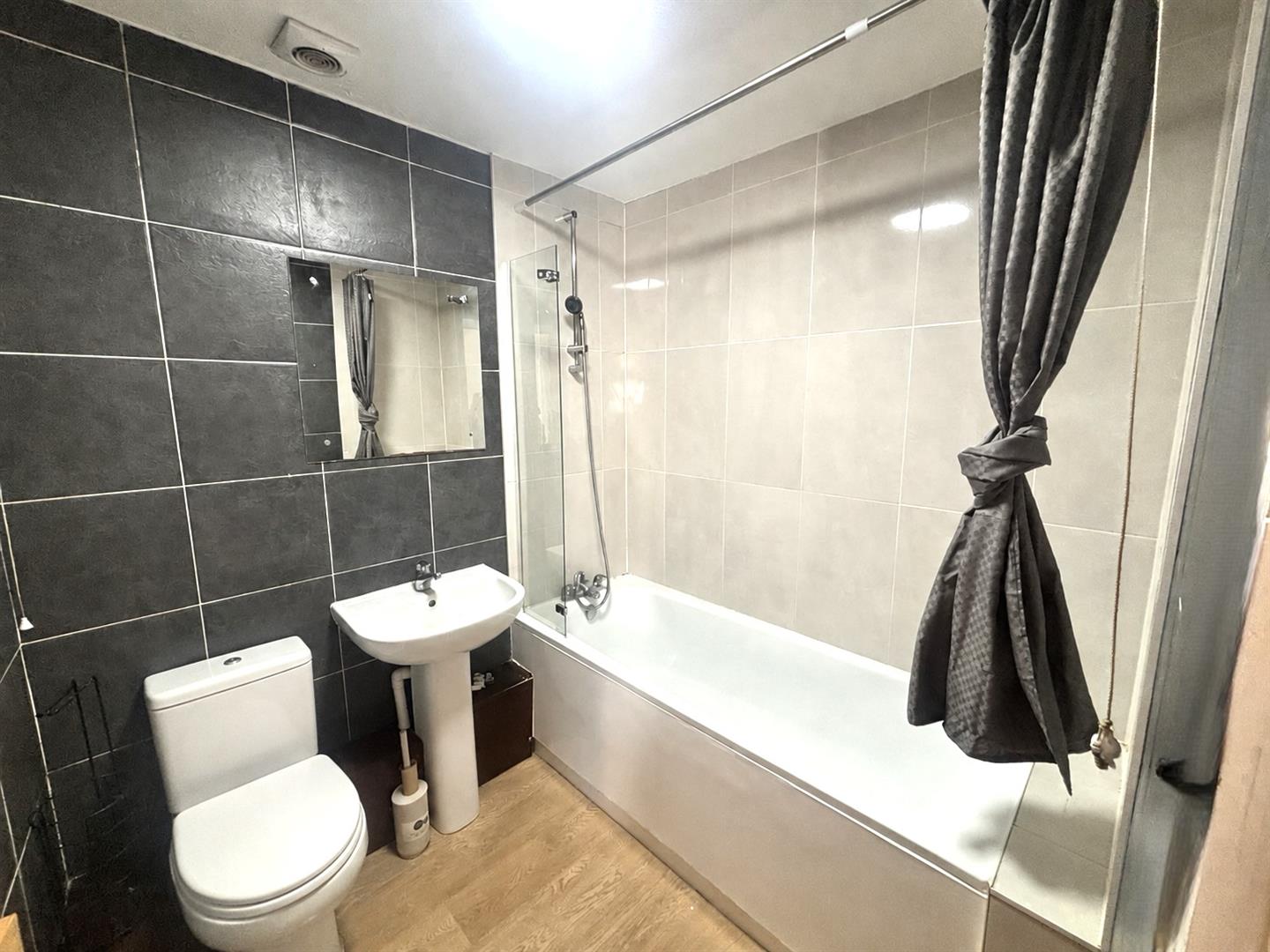 apartment for rent albert road