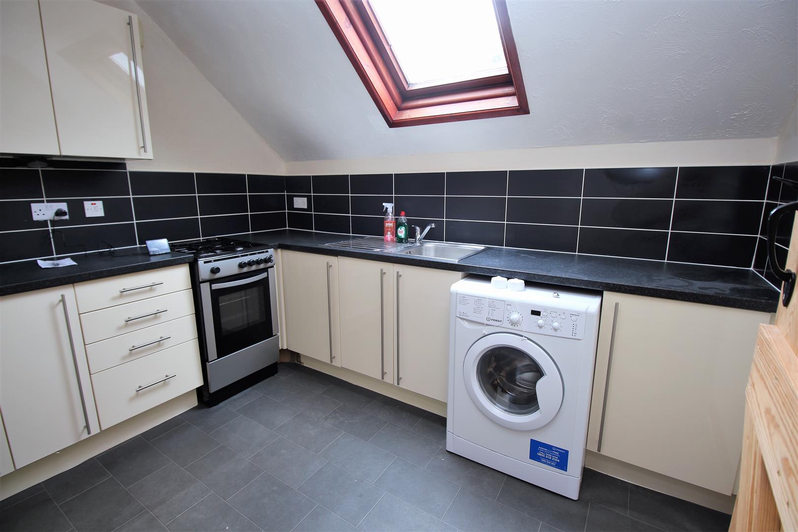 apartment for rent albert road