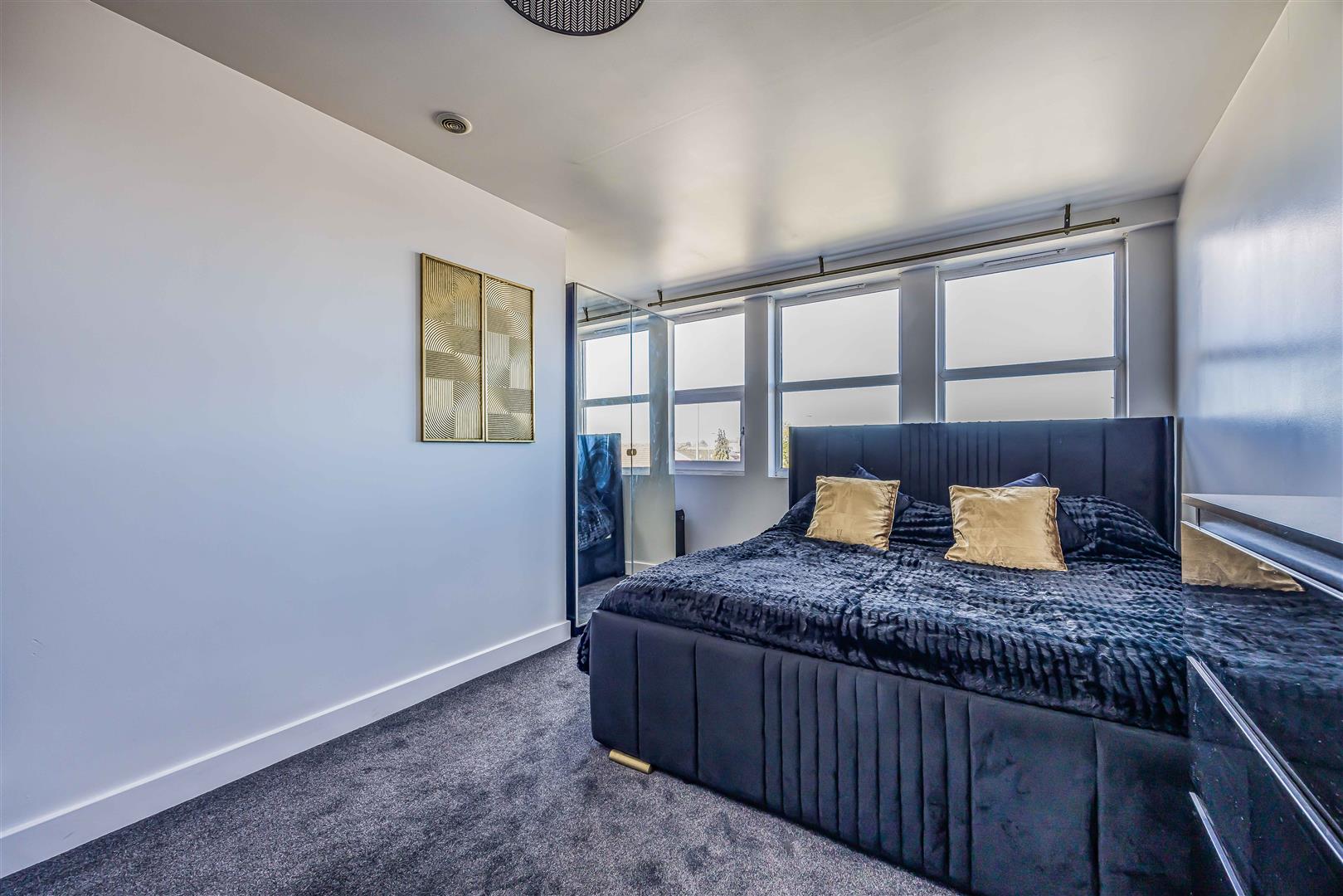 flat for sale hulbert road