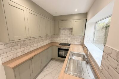 house - terraced for rent penrhys road