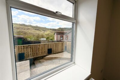 house - terraced for rent penrhys road