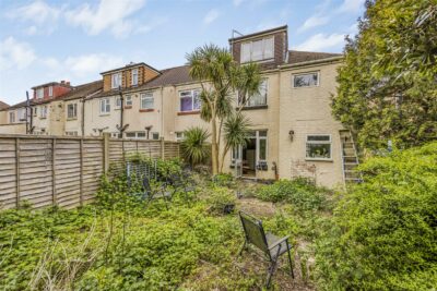 house - semi-detached for sale belvoir close