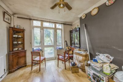 house - semi-detached for sale belvoir close