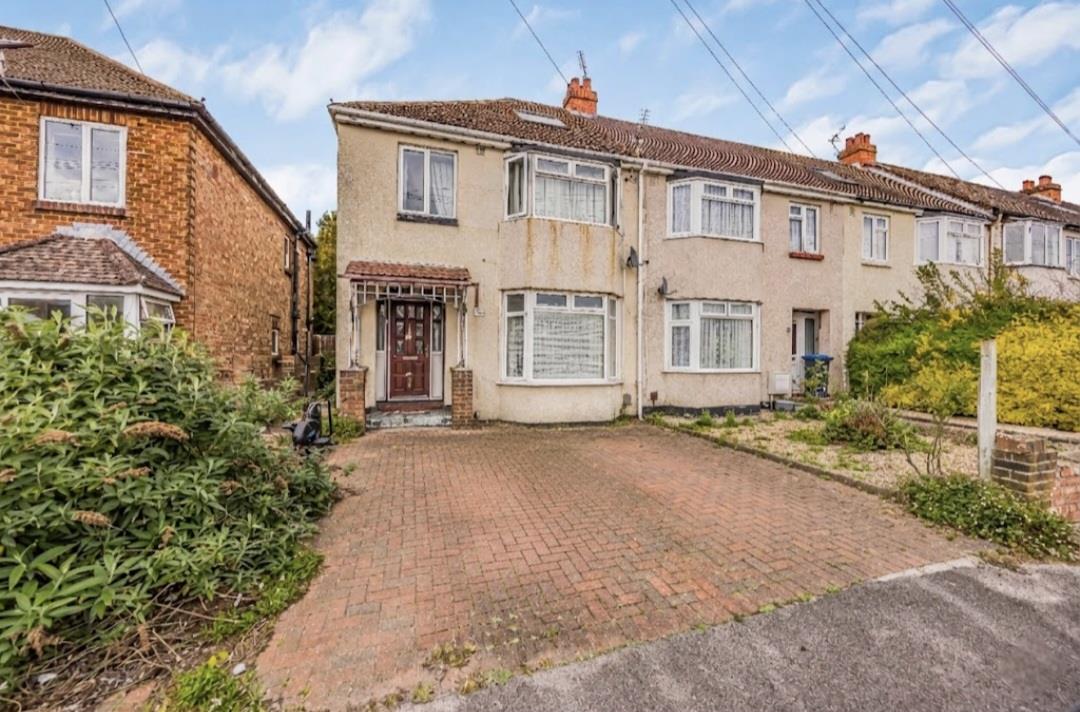 house - semi-detached for sale belvoir close