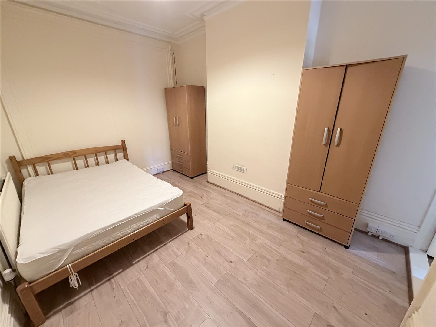 house - terraced for sale manners road