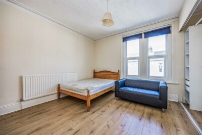 house - terraced for sale manners road