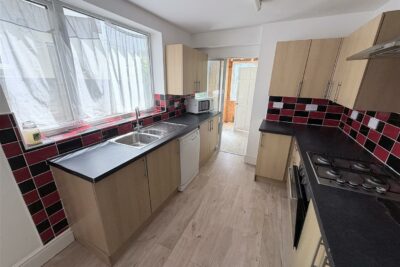 house - terraced for sale manners road