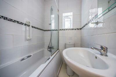 house - terraced for sale manners road