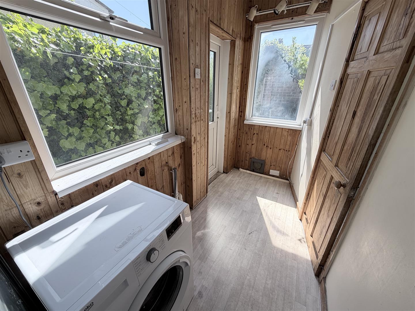 house - terraced for sale manners road