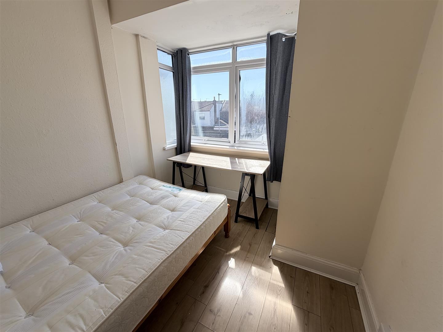 house - terraced for sale manners road