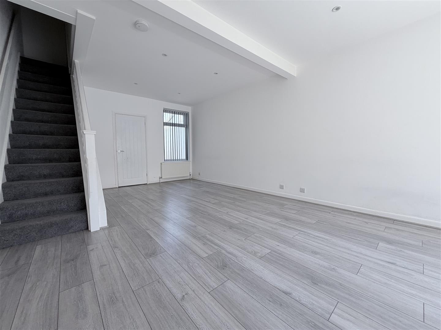 house - terraced for sale maurice road