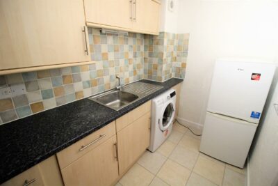 flat for rent granada road