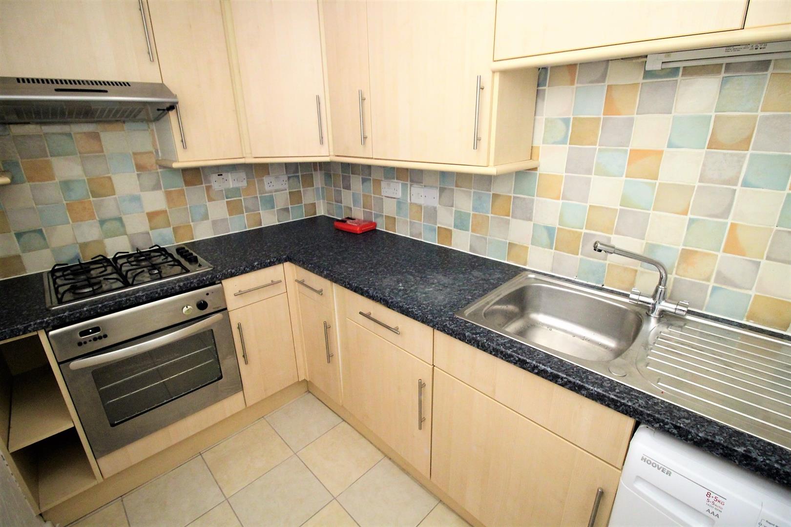 flat for rent granada road