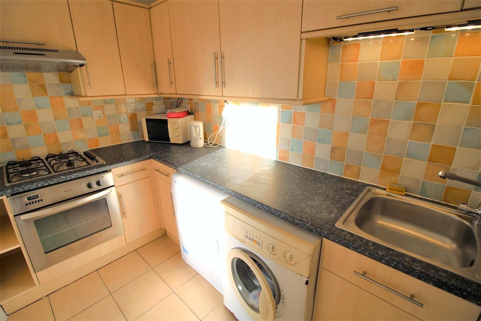 flat for rent granada road