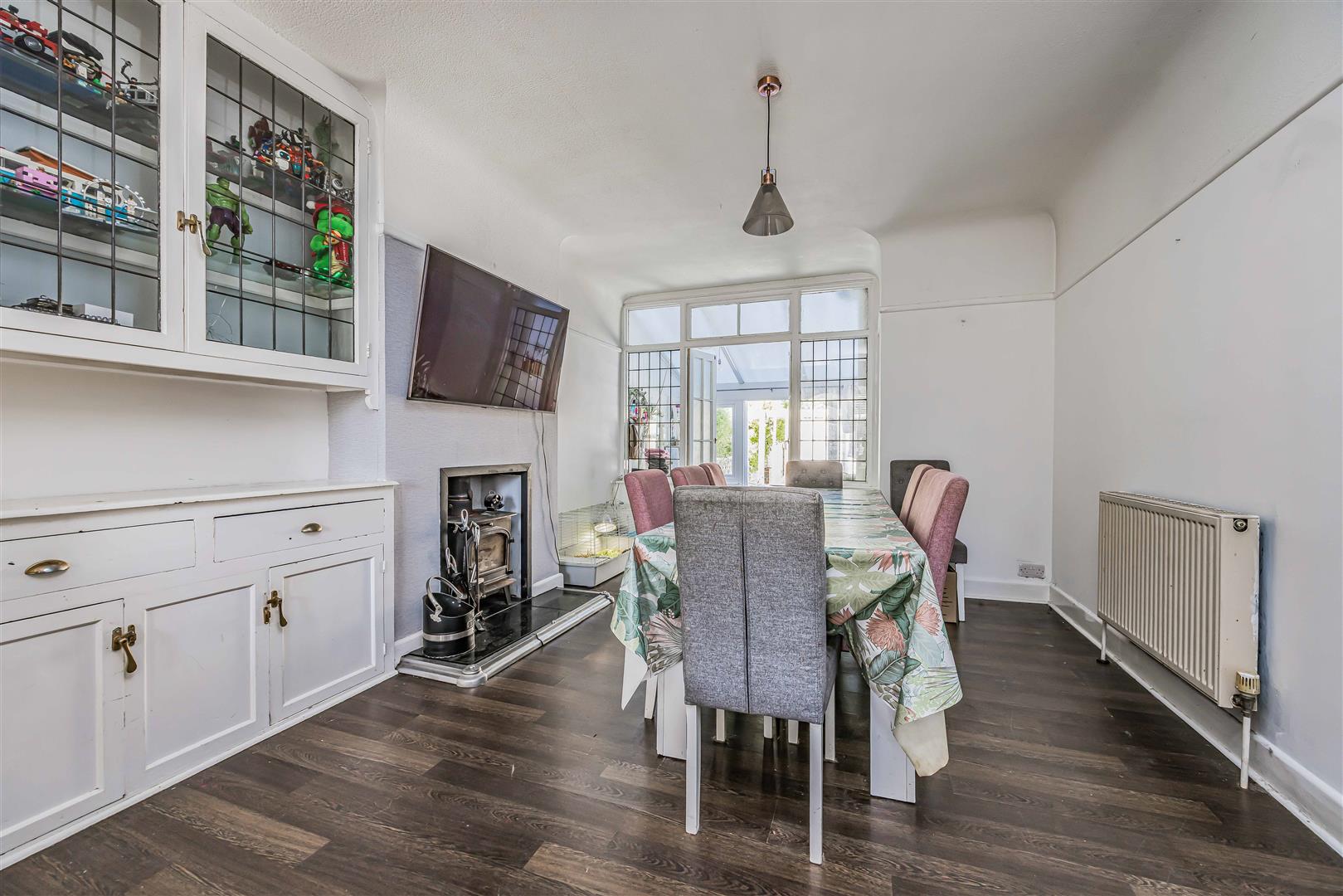 house for sale hayling avenue