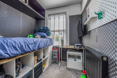 house for sale hayling avenue