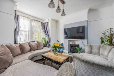 house for sale hayling avenue