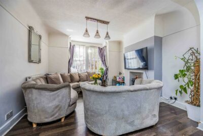house for sale hayling avenue