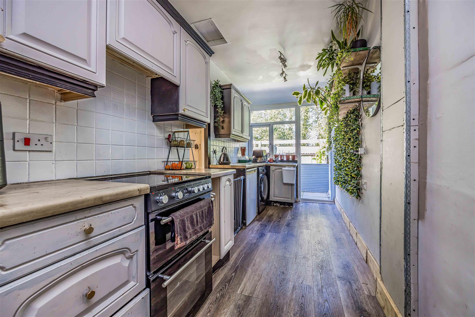 house for sale hayling avenue