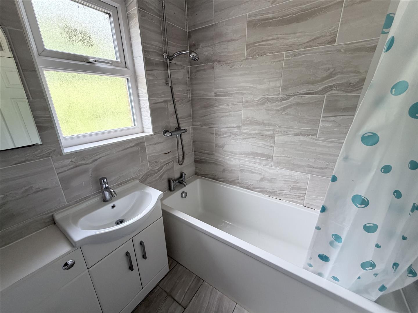 house for sale hayling avenue