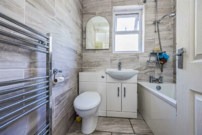 house for sale hayling avenue