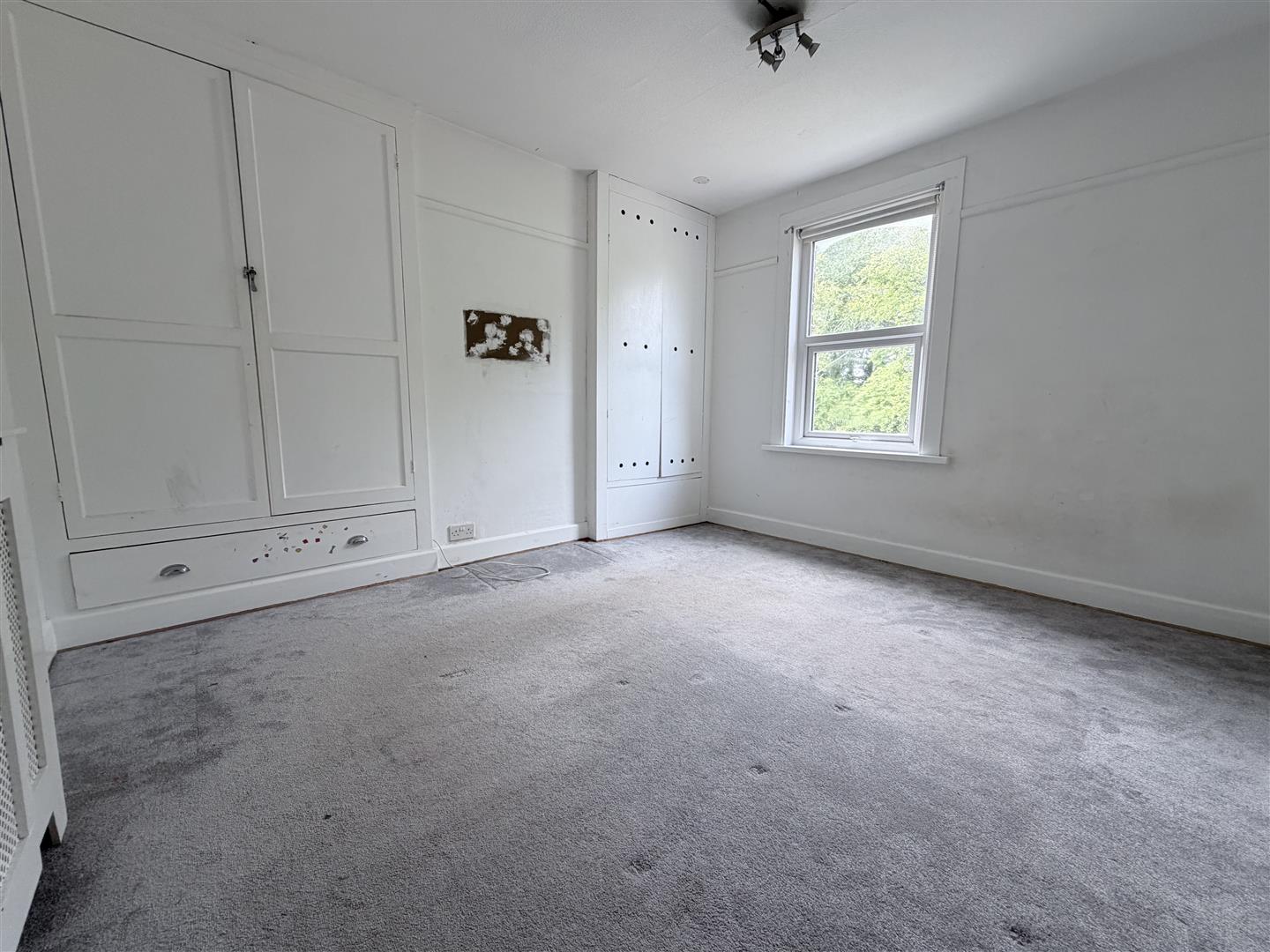 house for sale hayling avenue
