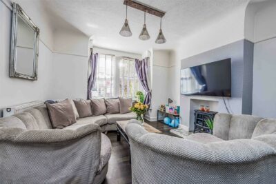 house for sale hayling avenue