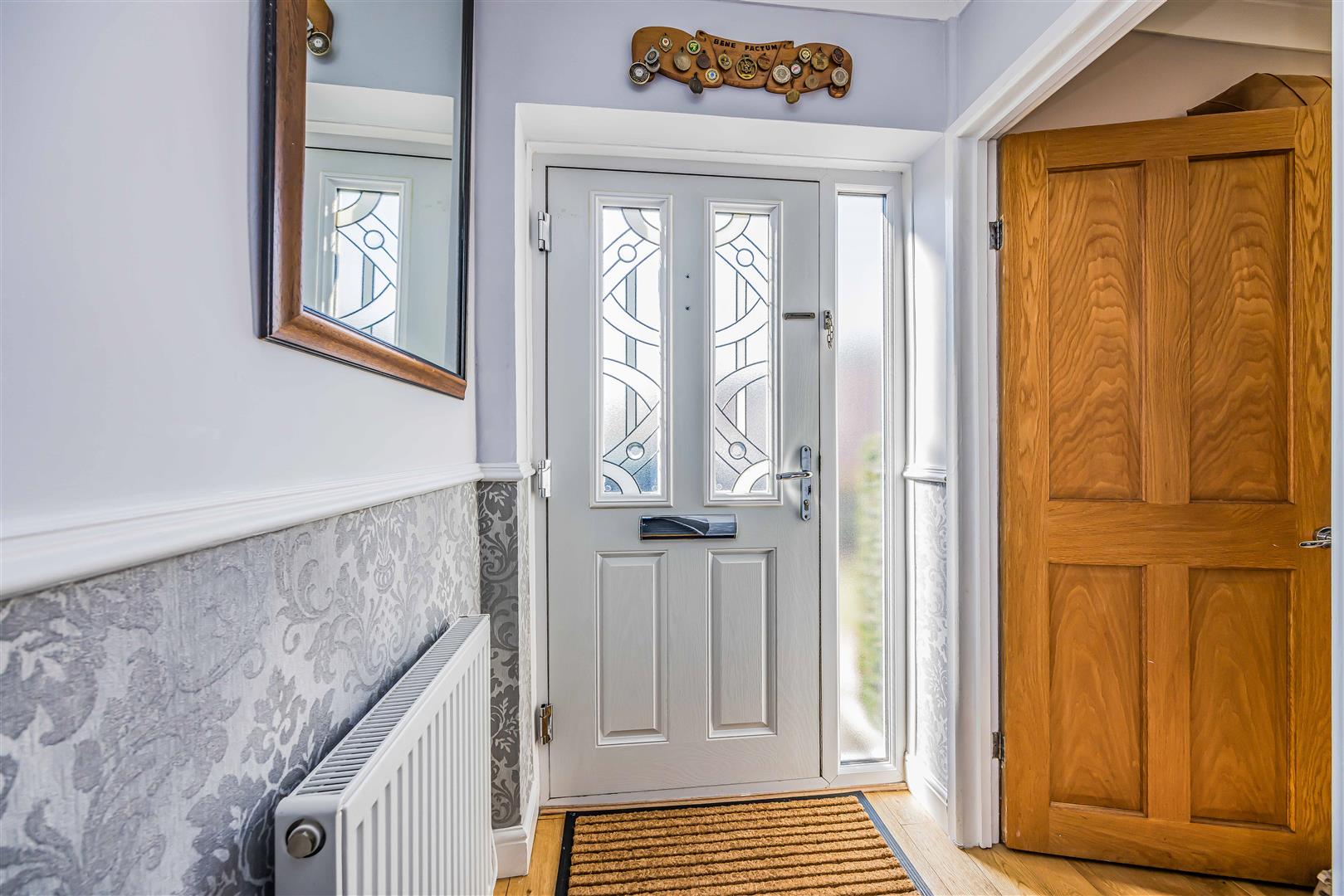 house for sale spinney close