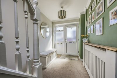 house for sale lauder close