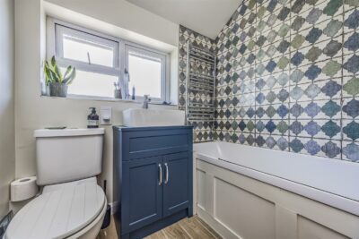 house for sale lauder close