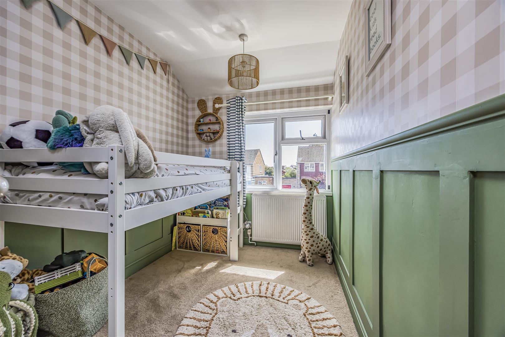 house for sale lauder close