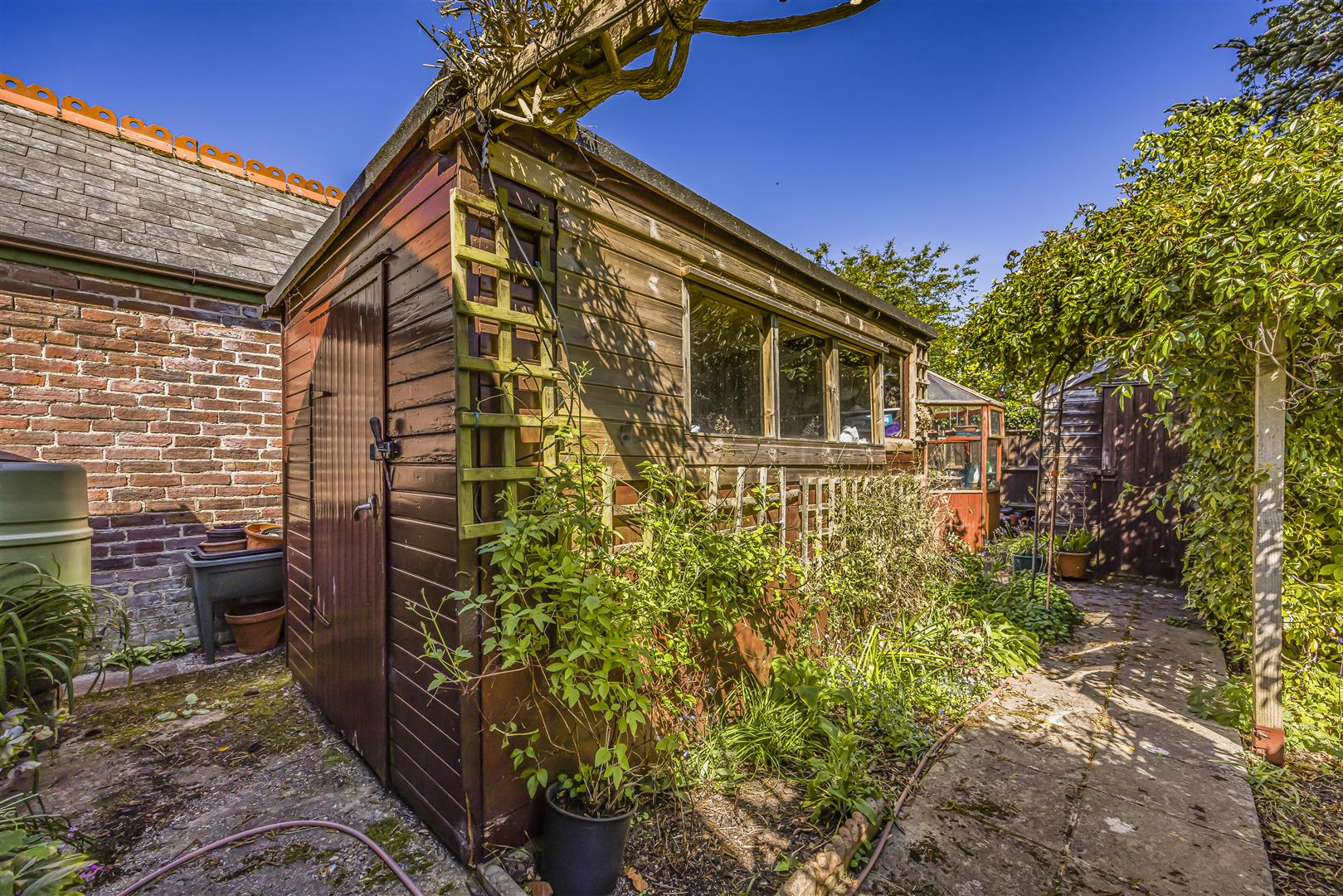 bungalow - detached for sale main road