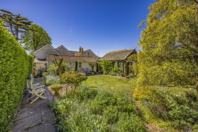 bungalow - detached for sale main road