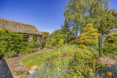 bungalow - detached for sale main road