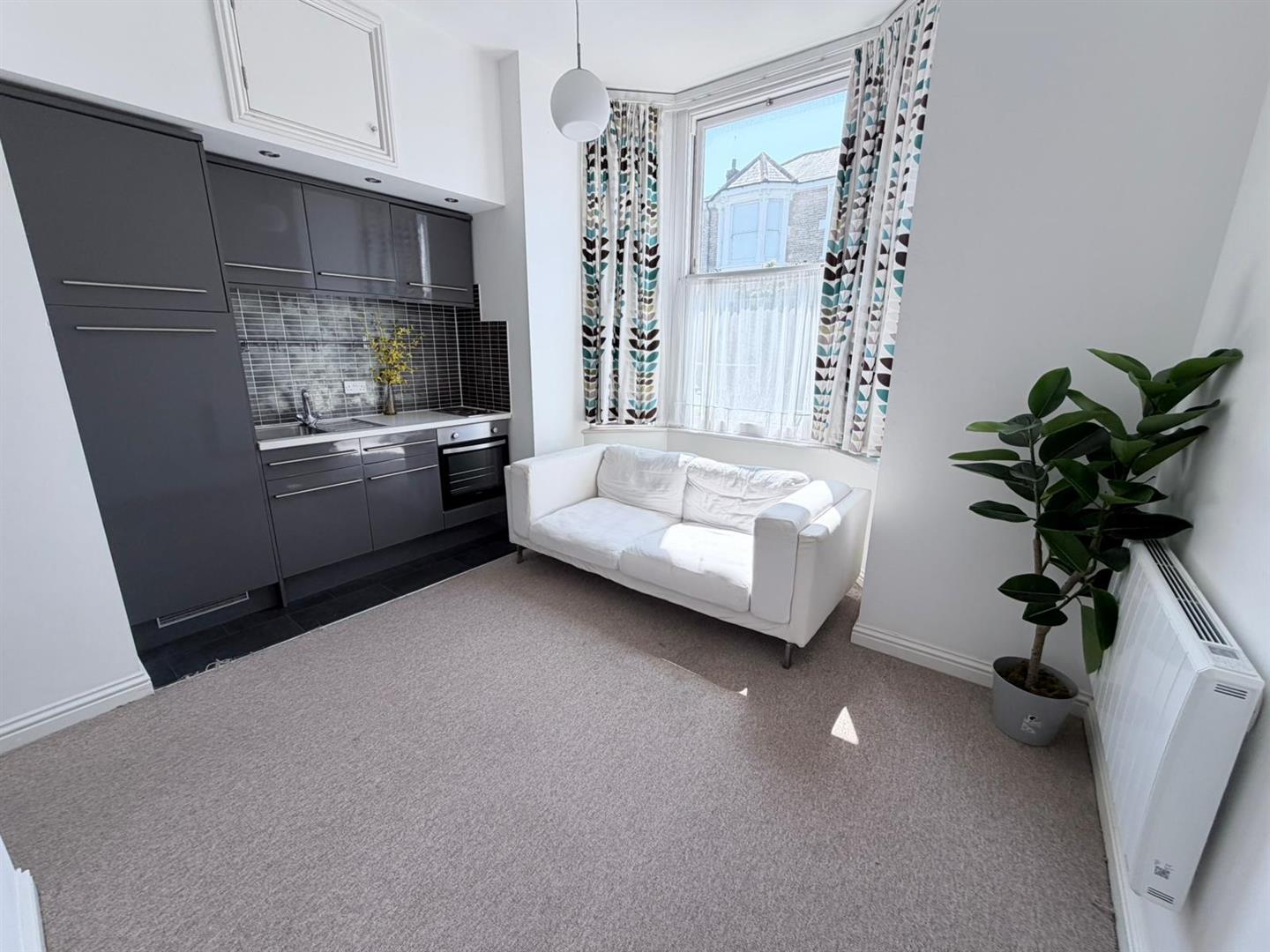 studio for rent 21 st. edwards road