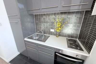 studio for rent 21 st. edwards road