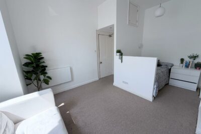 studio for rent 21 st. edwards road