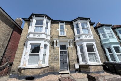 studio for rent 21 st. edwards road