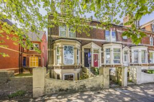 apartment for sale london road
