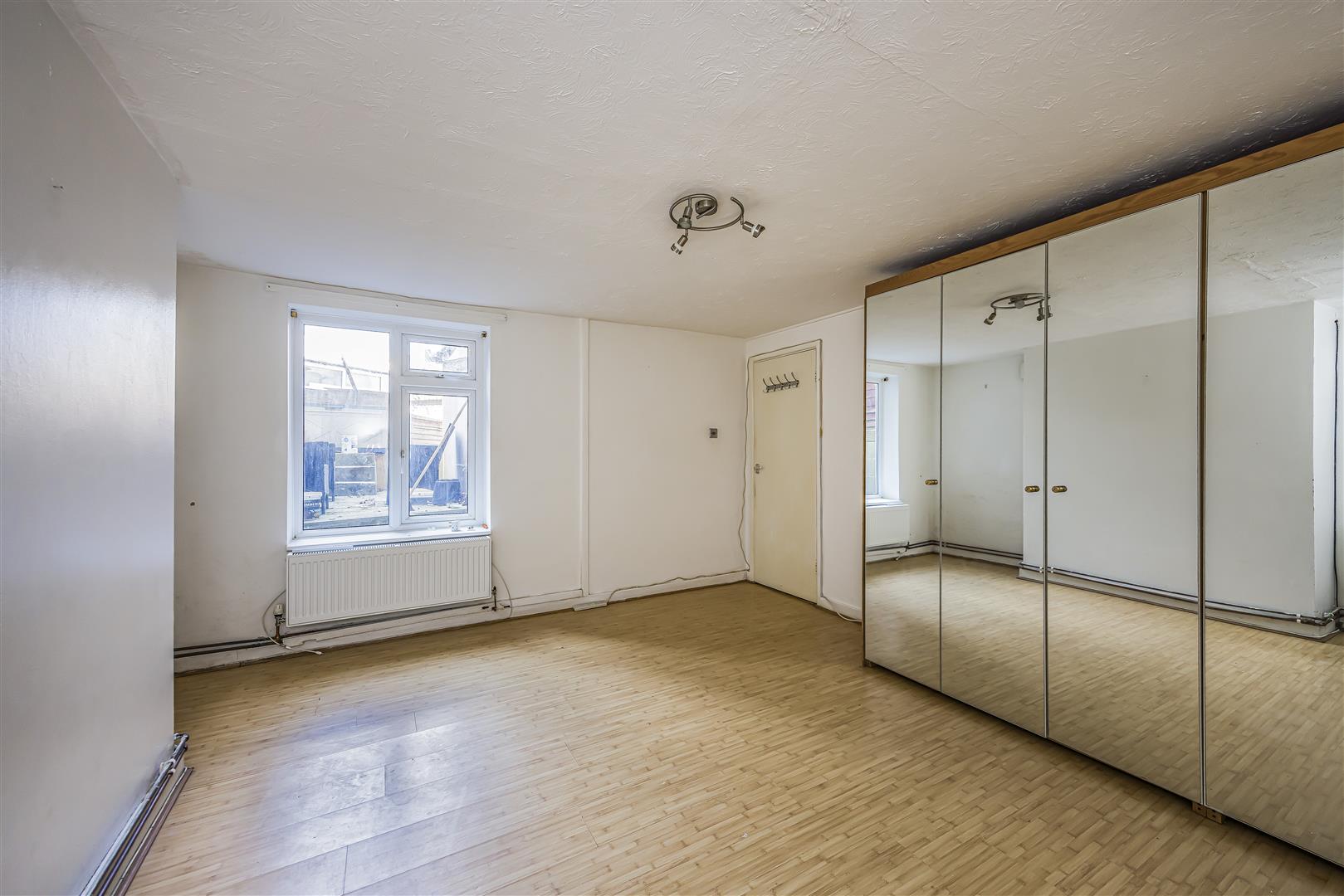 apartment for sale london road