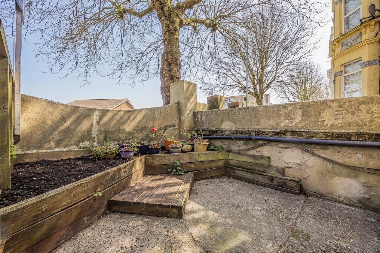 apartment for sale london road