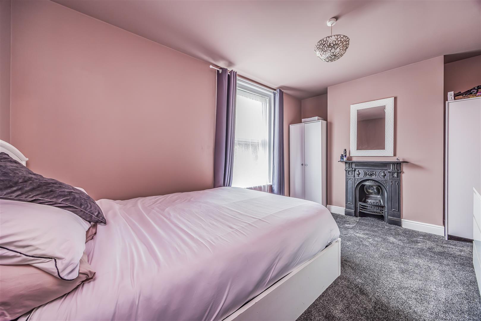 house - terraced for sale landguard road