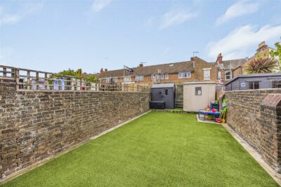 house - terraced for sale landguard road
