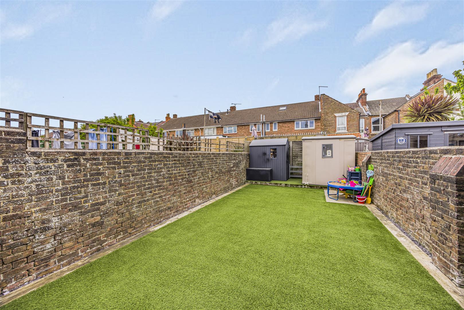 house - terraced for sale landguard road