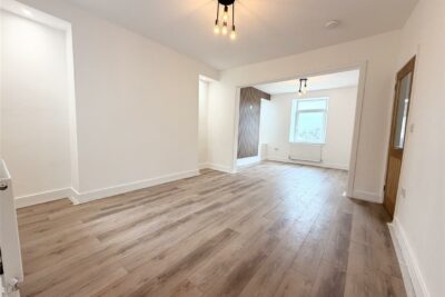 house for rent pentregethin road