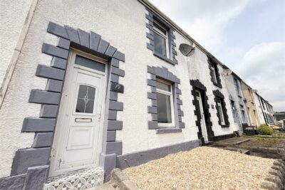 house for rent pentregethin road