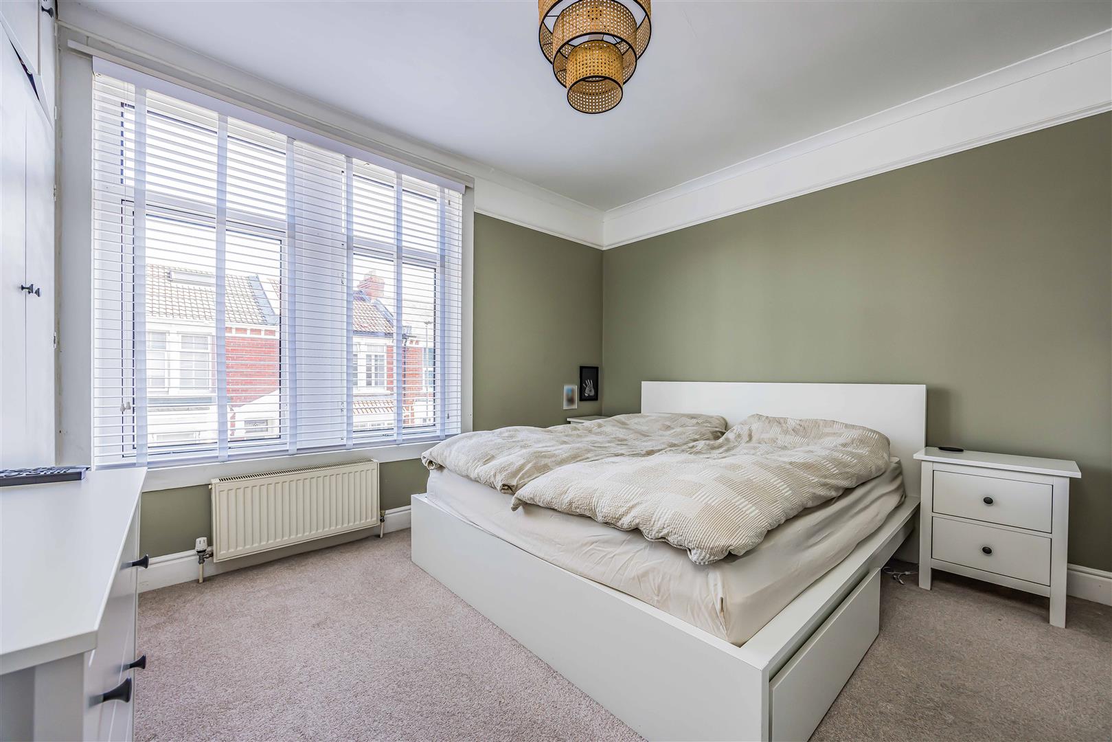 house - terraced for sale empshott road