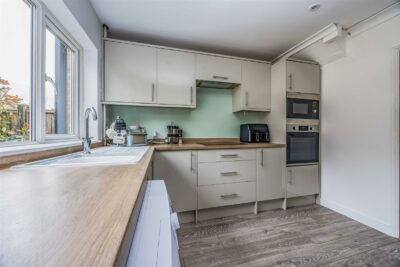house for sale anthony way