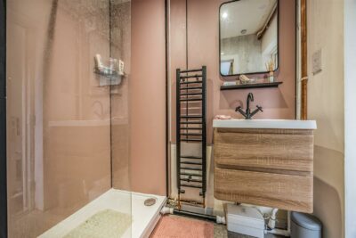 house for sale anthony way